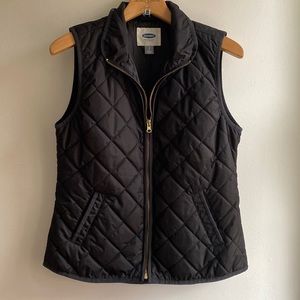 Black quilted vest from old navy